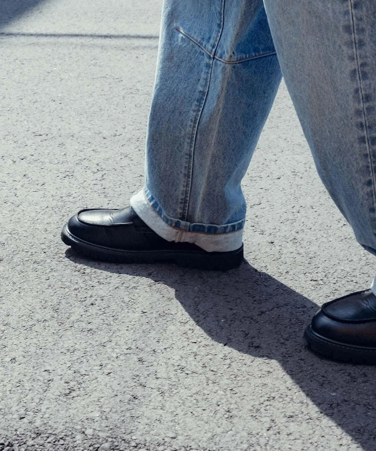 Metal plate loafers