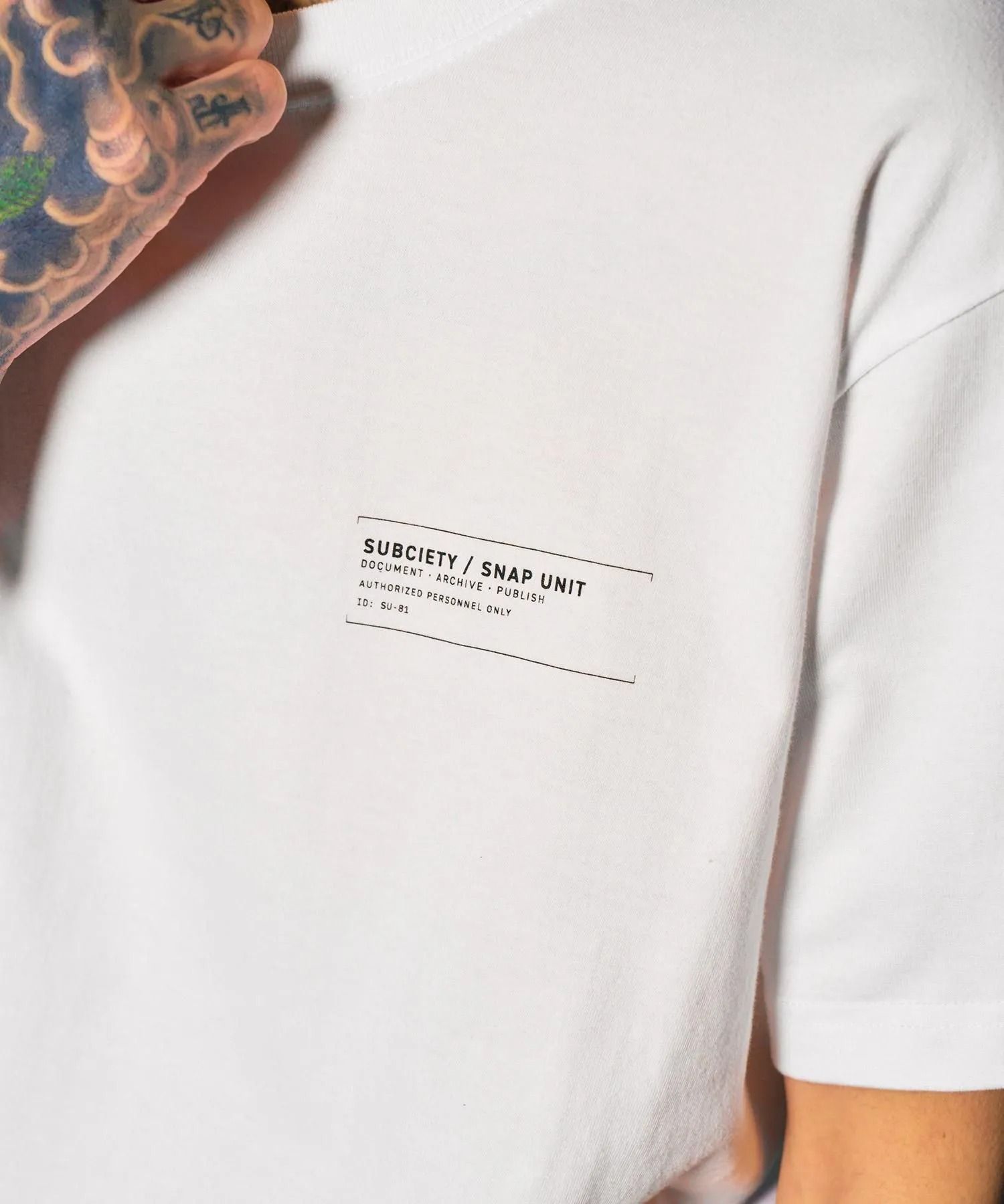 Snap unit tee