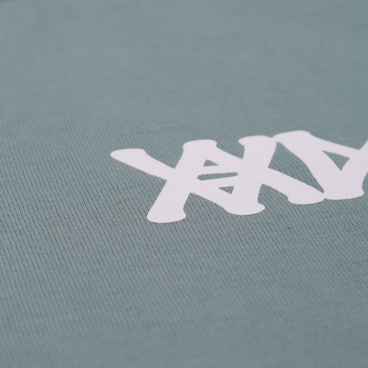 HEAVY S/S TEE-CUBE PRINT LOGO
