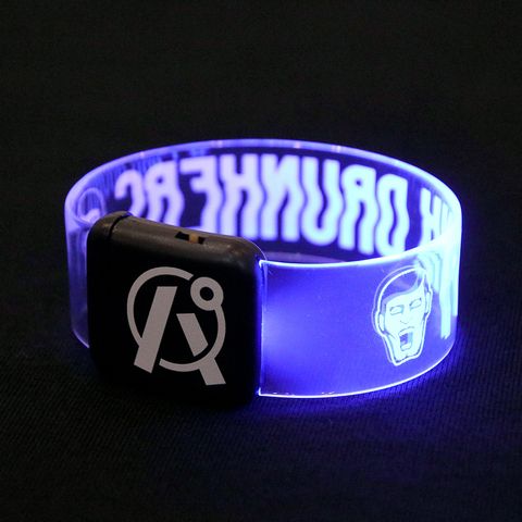 光るパンクさんリストバンド