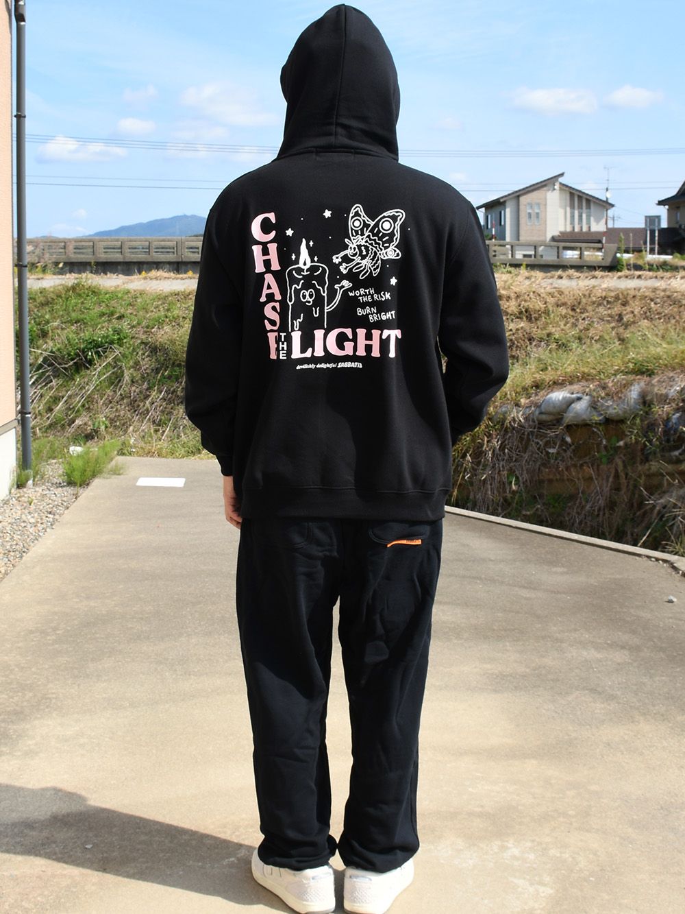 LIGHT CHASER-HOODIE