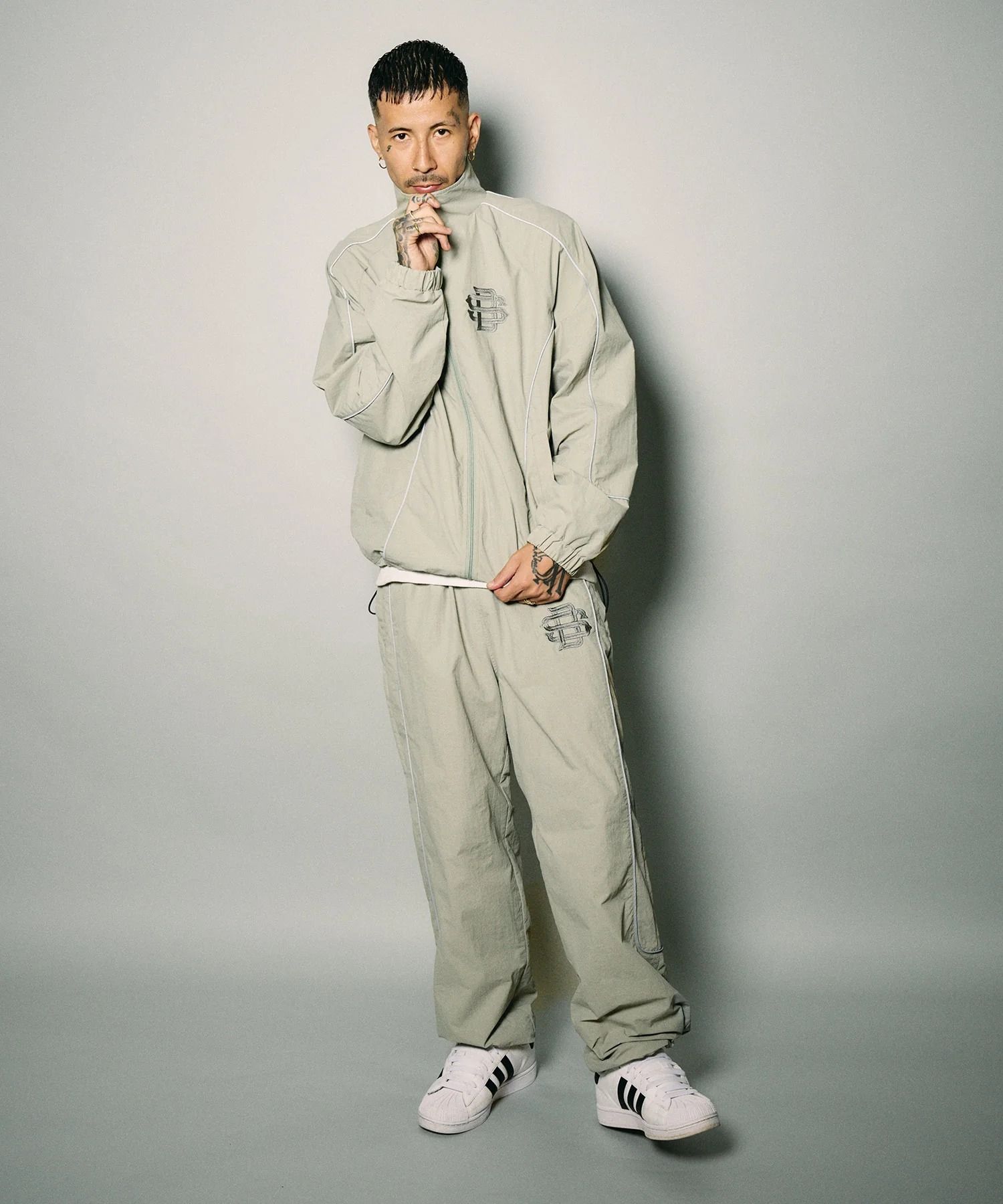 Reflective piping nylon pants