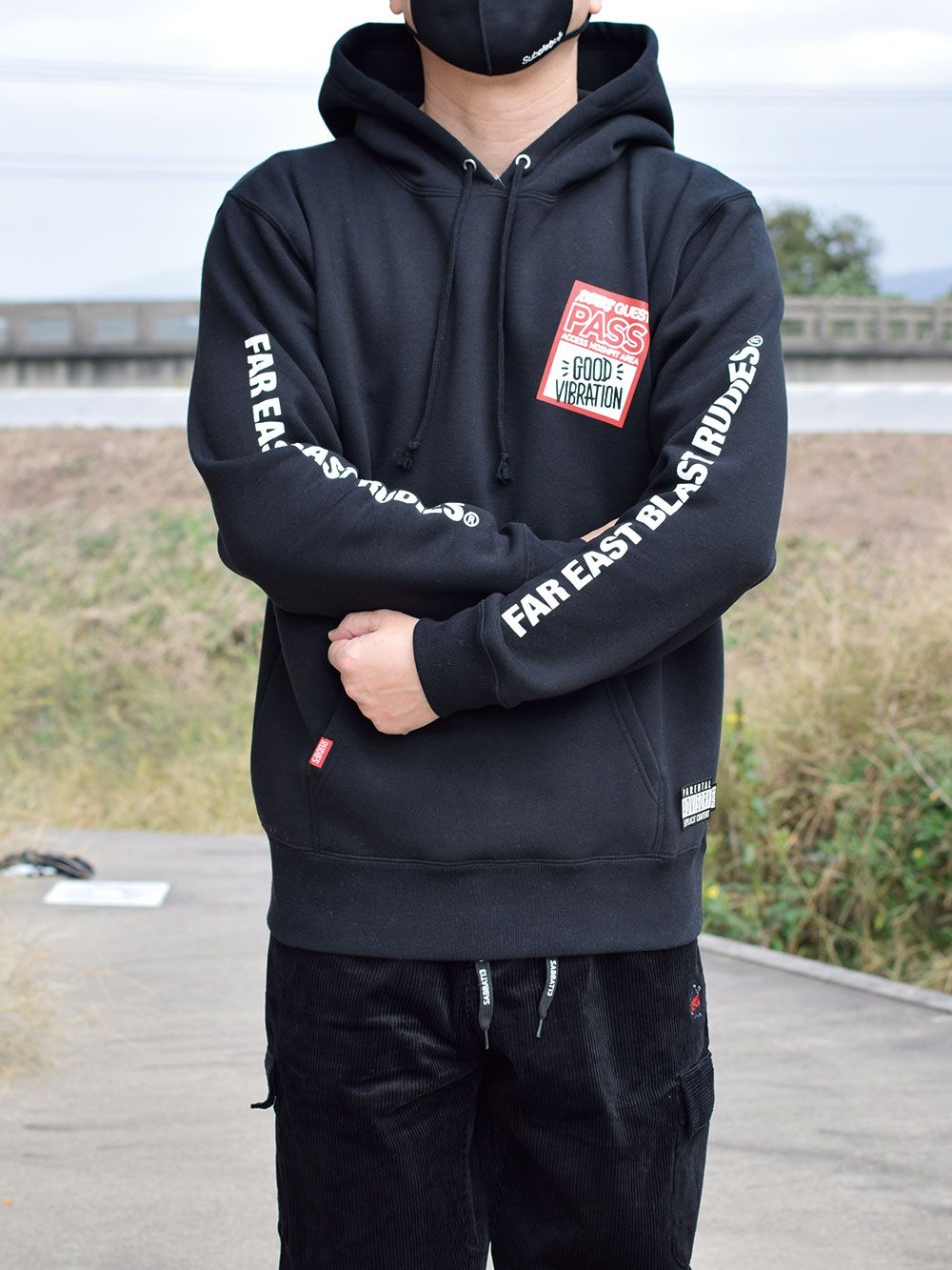 GUESTPASS HOOD-SWEAT