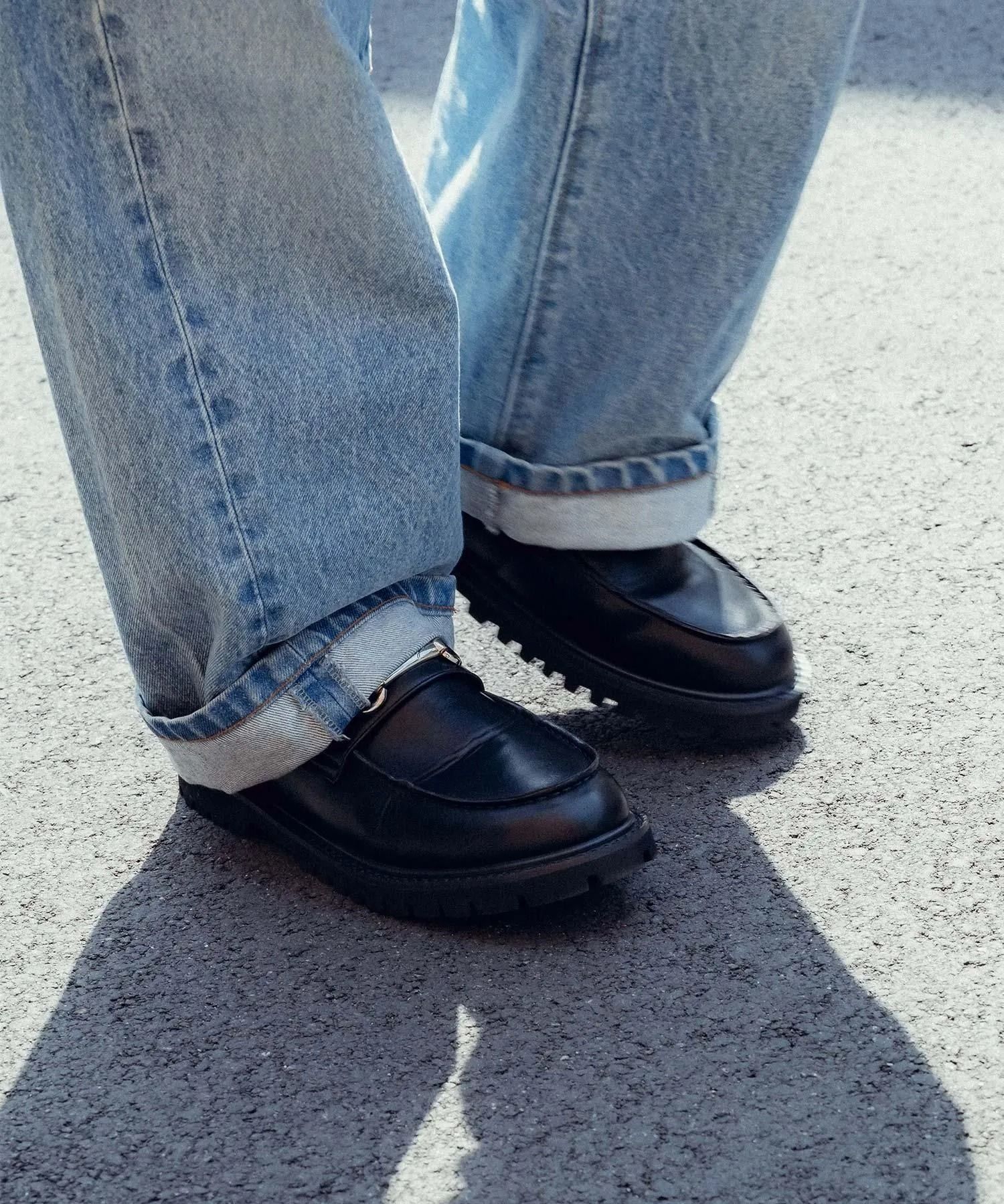 Metal plate loafers