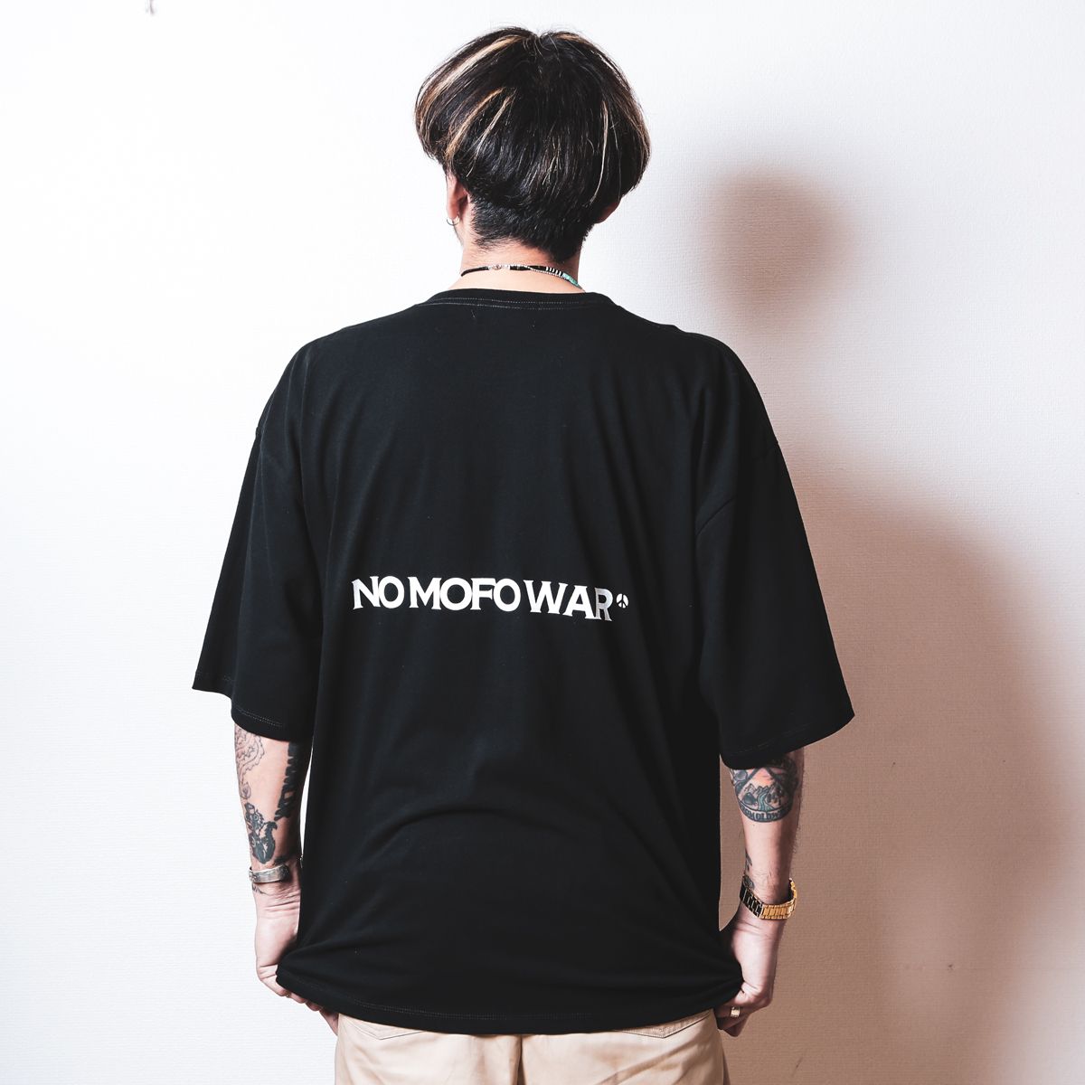 O/E Big silhouette Tee S/S - NO MOFO WAR