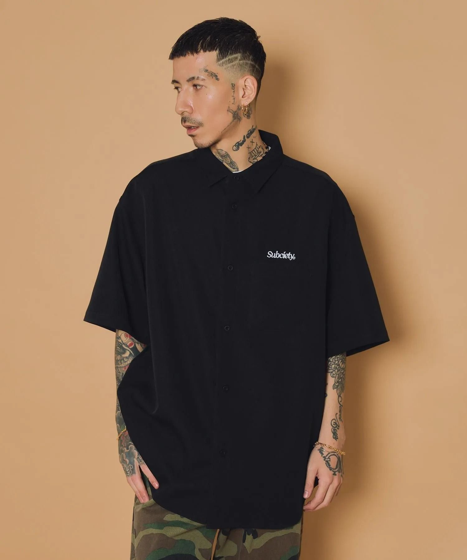 Embroidery oval logo shirt