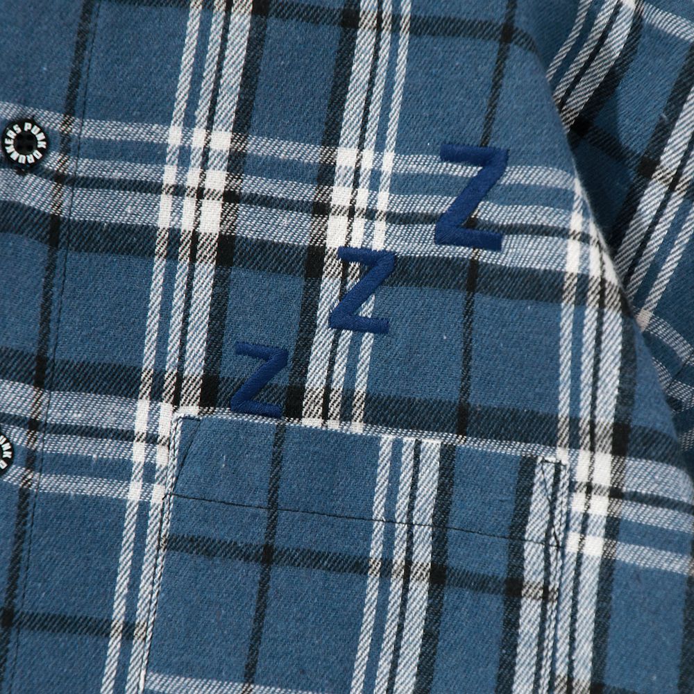 ポケットで寝るシャツ