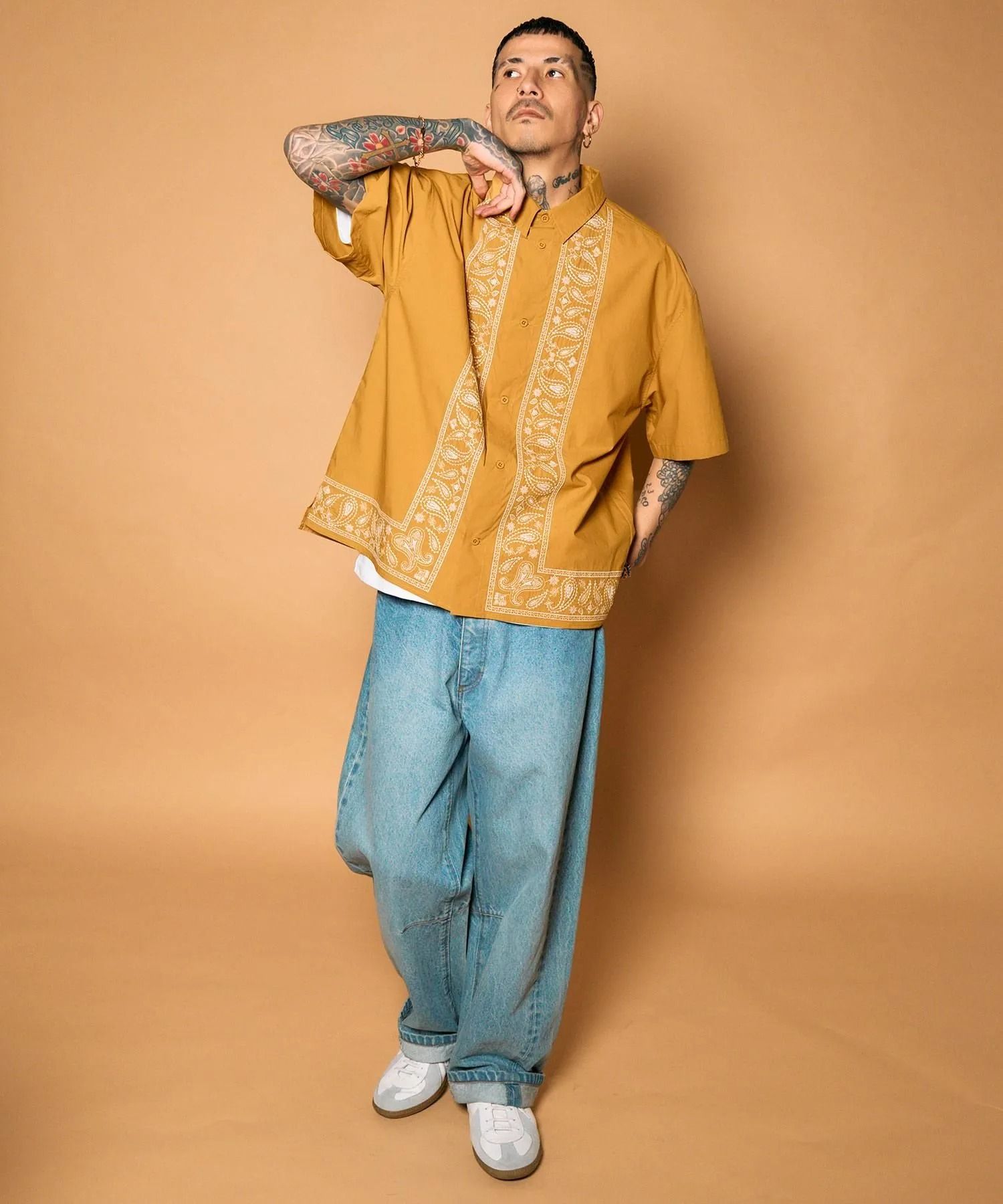 Embroidery bandanna shirt