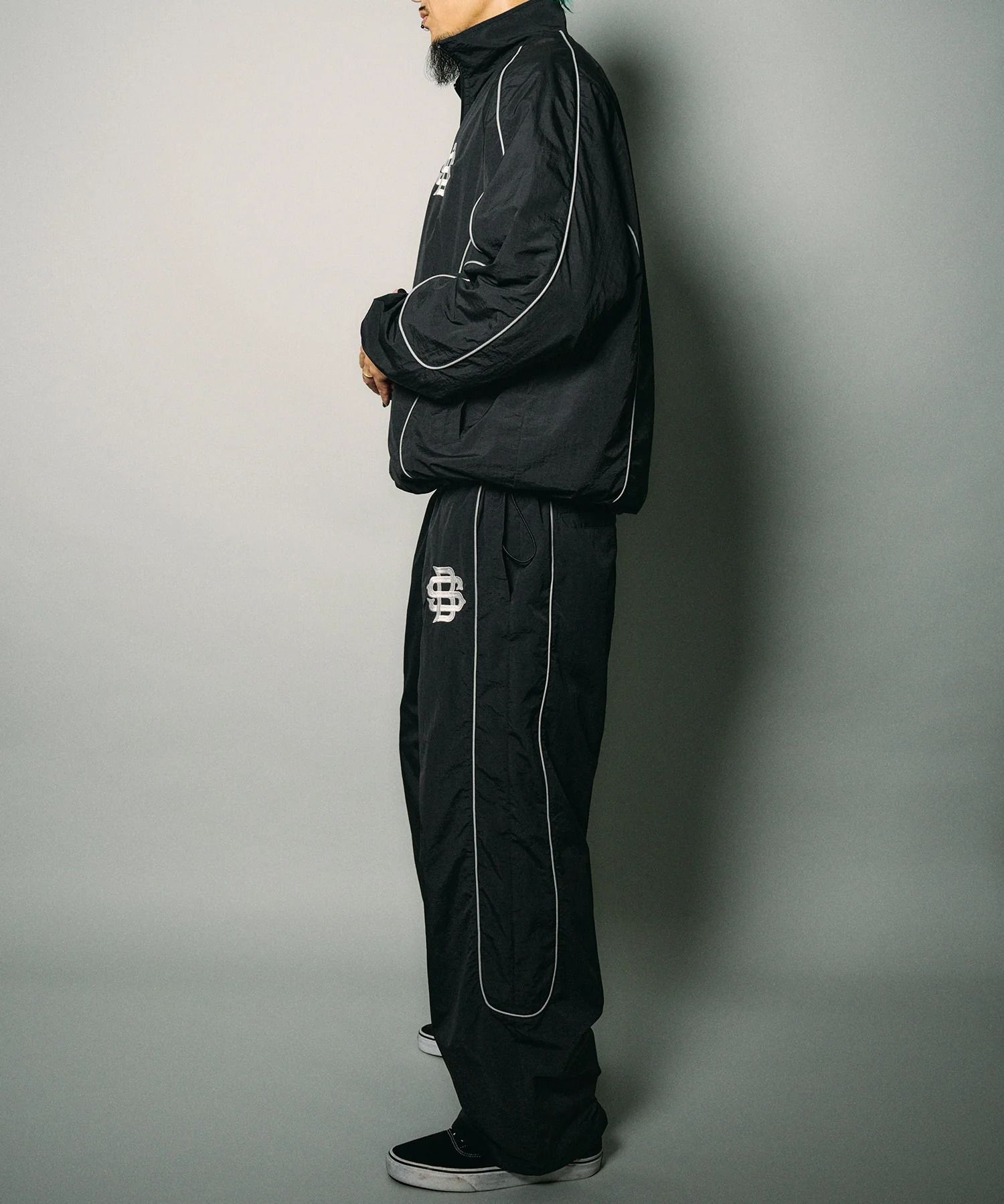 Reflective piping nylon jkt
