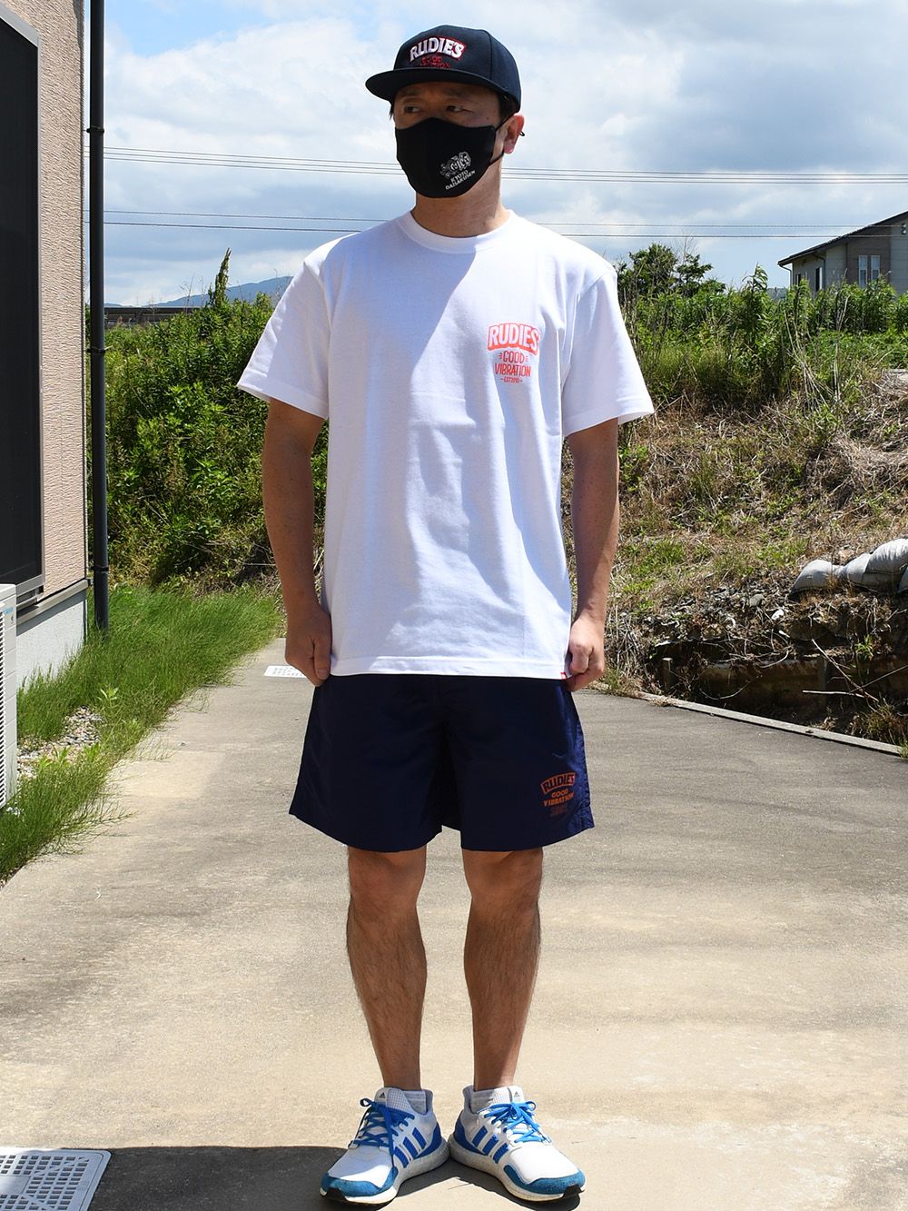 MICROPHONE-TEE