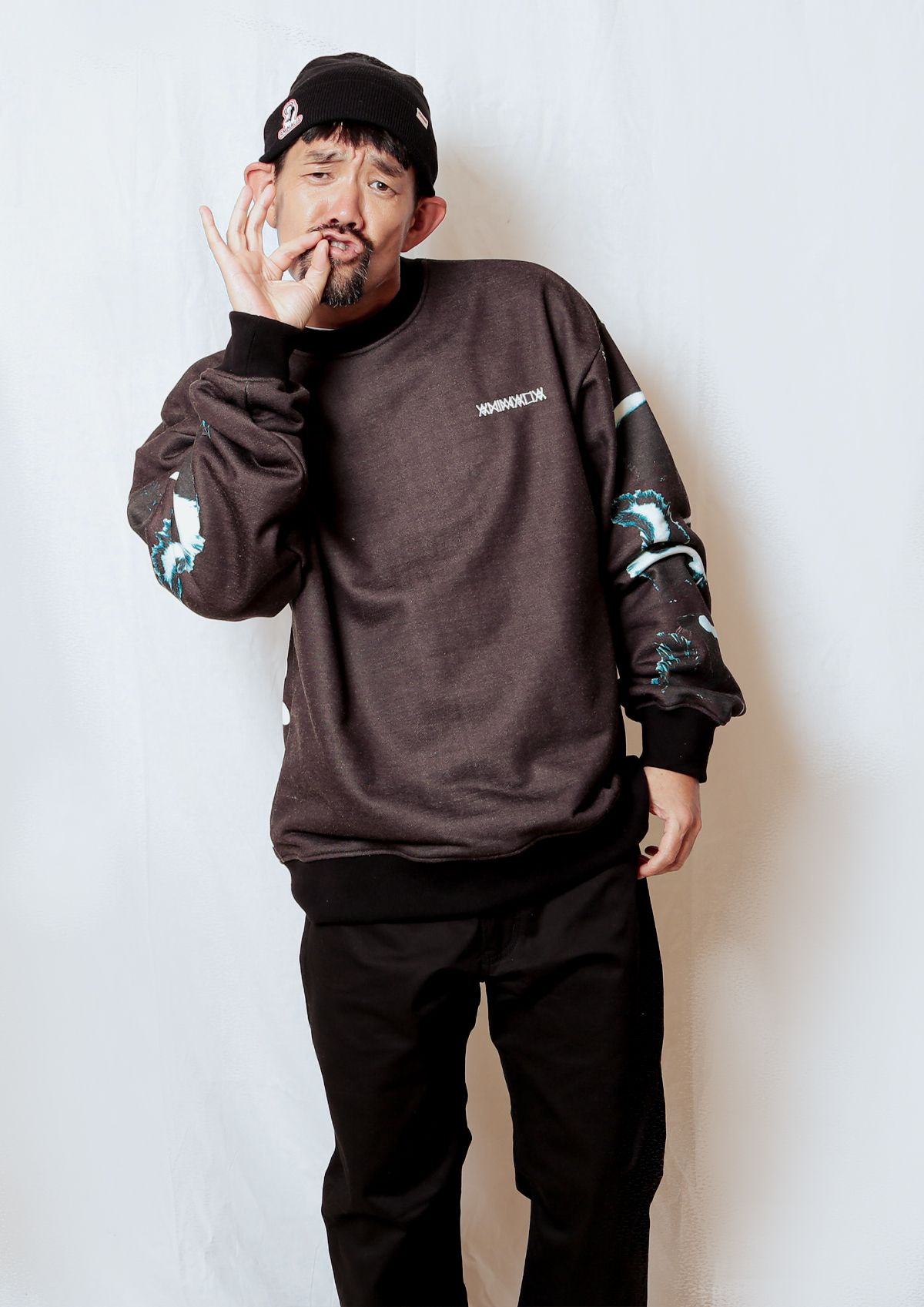 PATTERNED ALL OVER CREW - Skunks