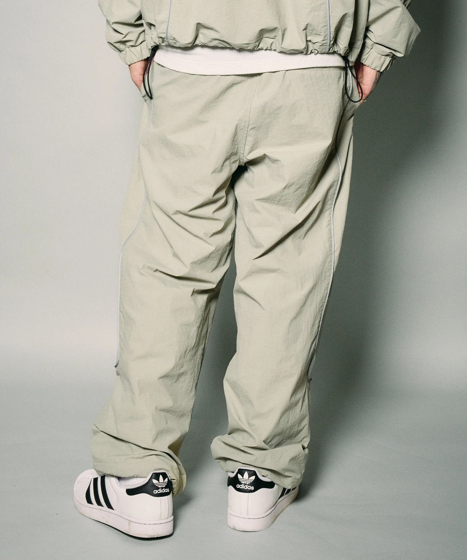 Reflective piping nylon pants