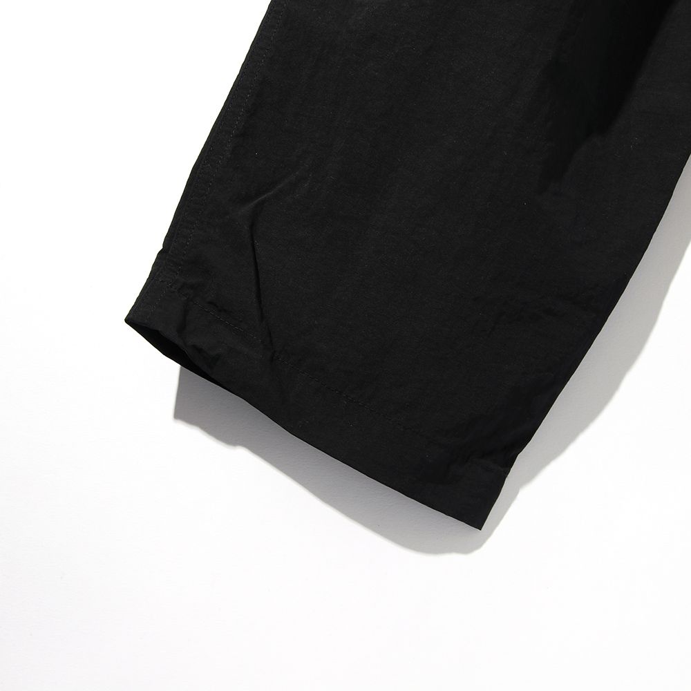 abcナイロンパンツ