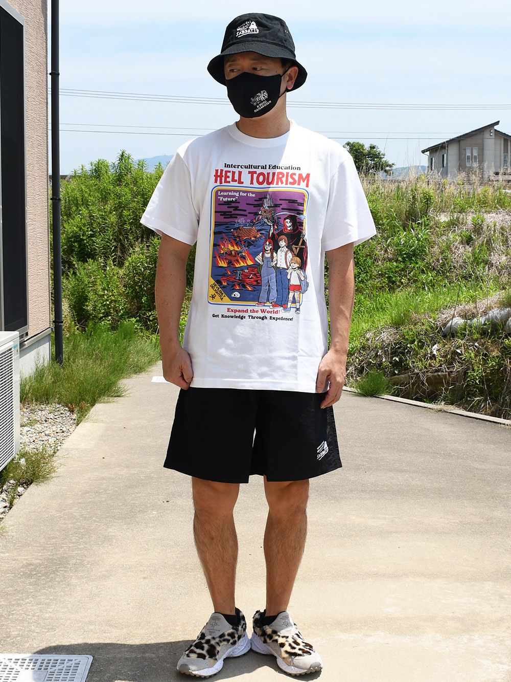 HELL TOURISM-T