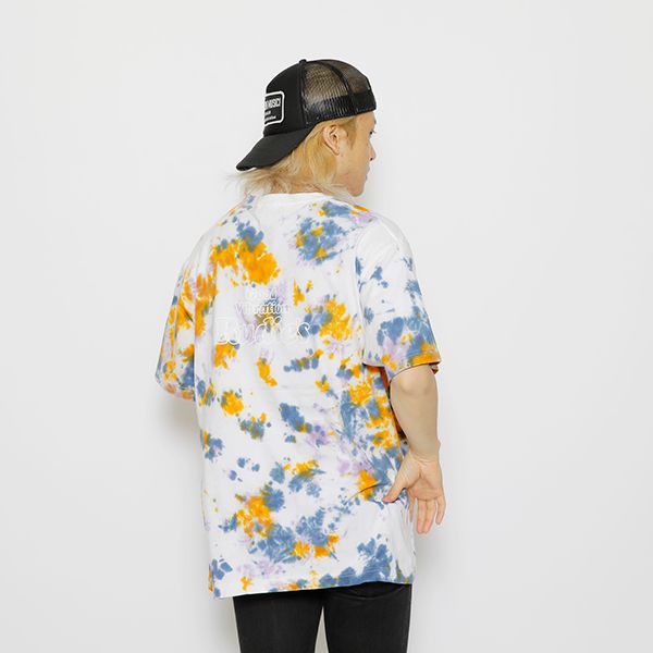 CURVY TIEDYE-T