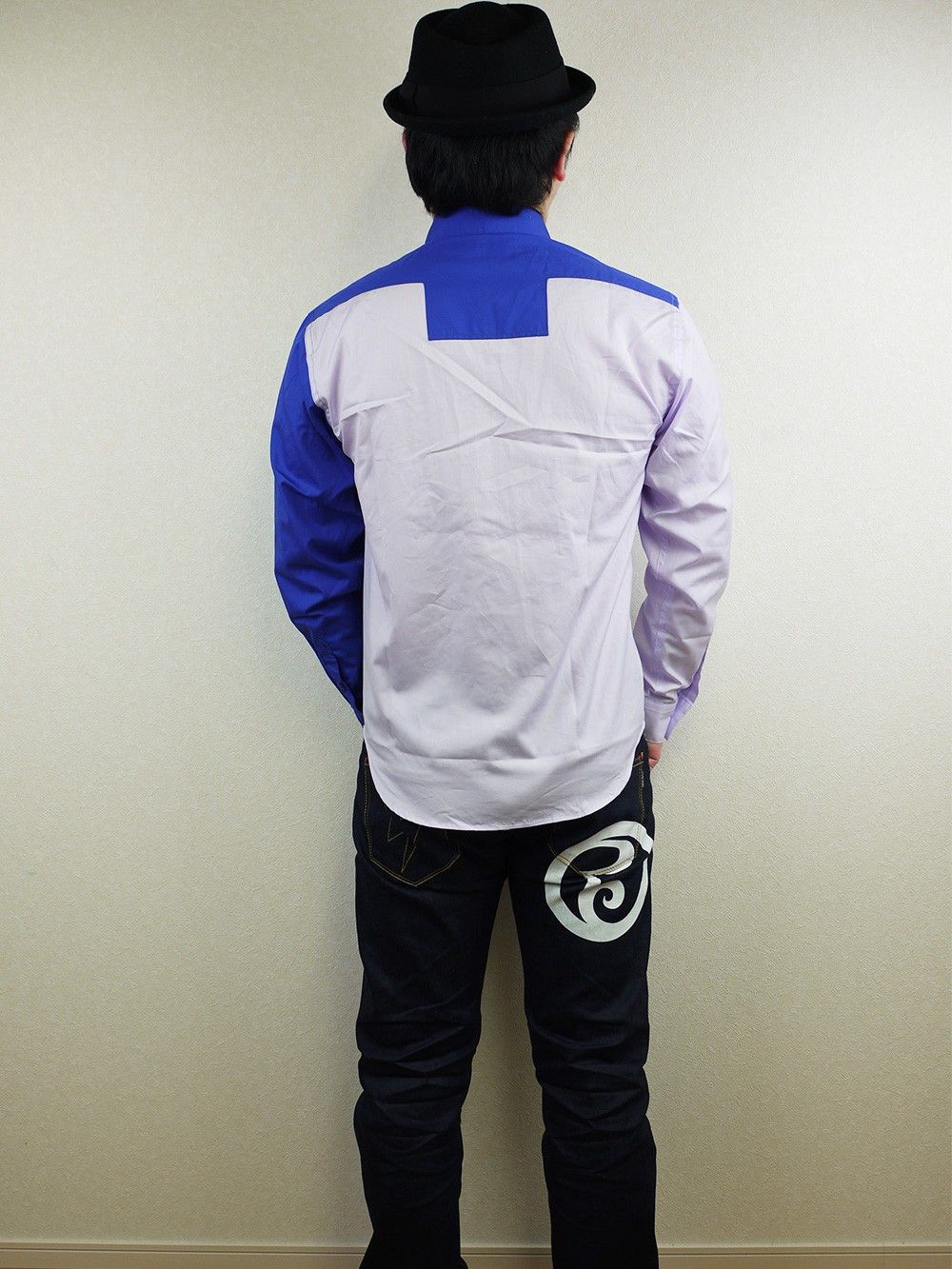 凹凸 SHIRT