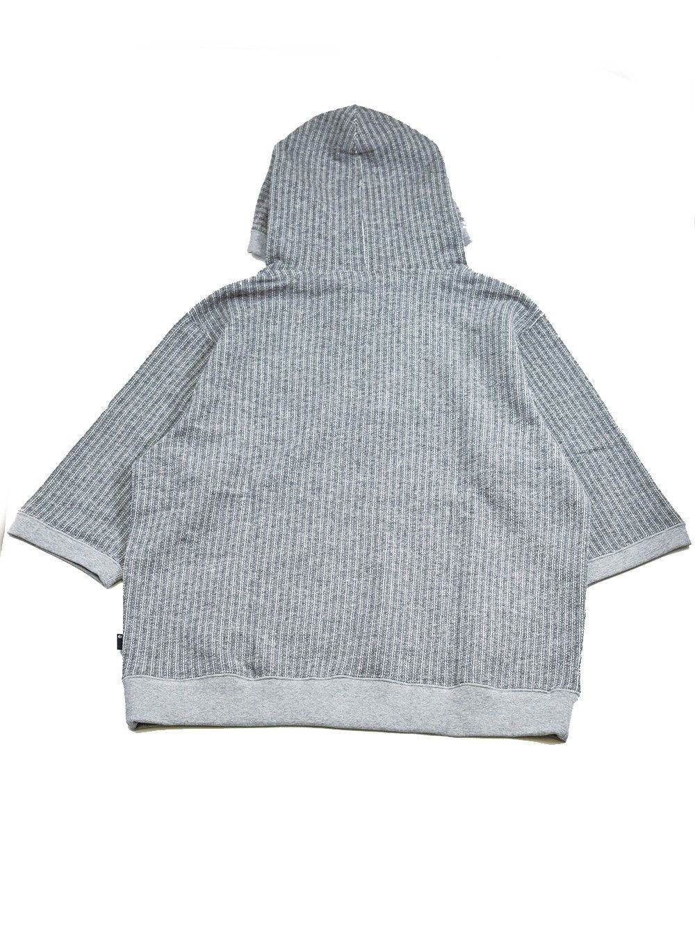 FLUFFY HALF HOODIE