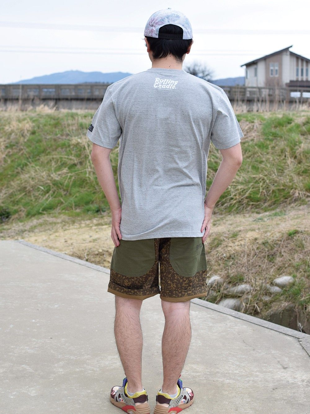 BIG POCKET MINI CAMO SHORTS