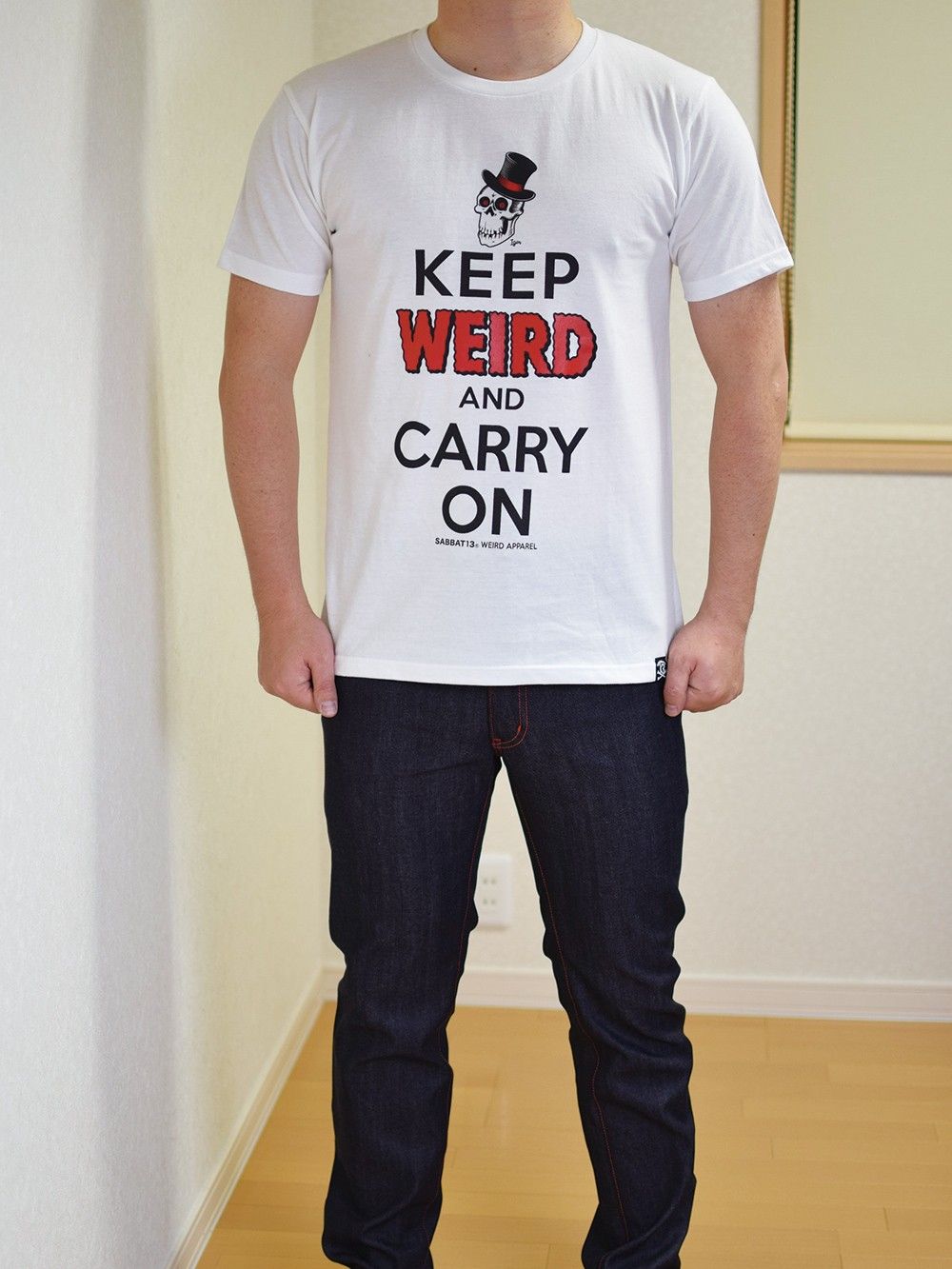 KEEP WEIRD T-sh