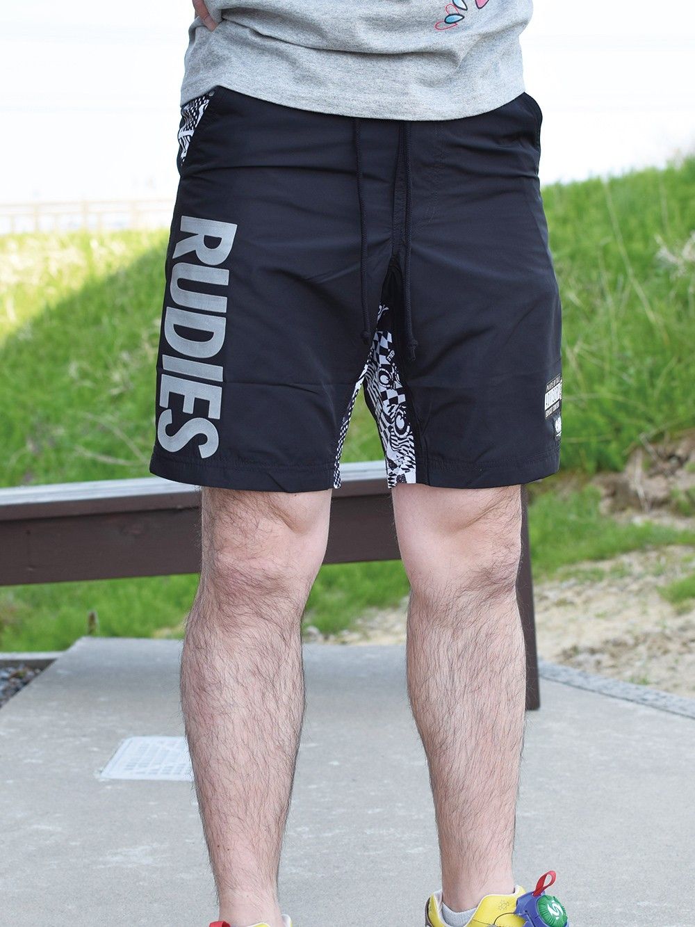EXTREME-SHORTS