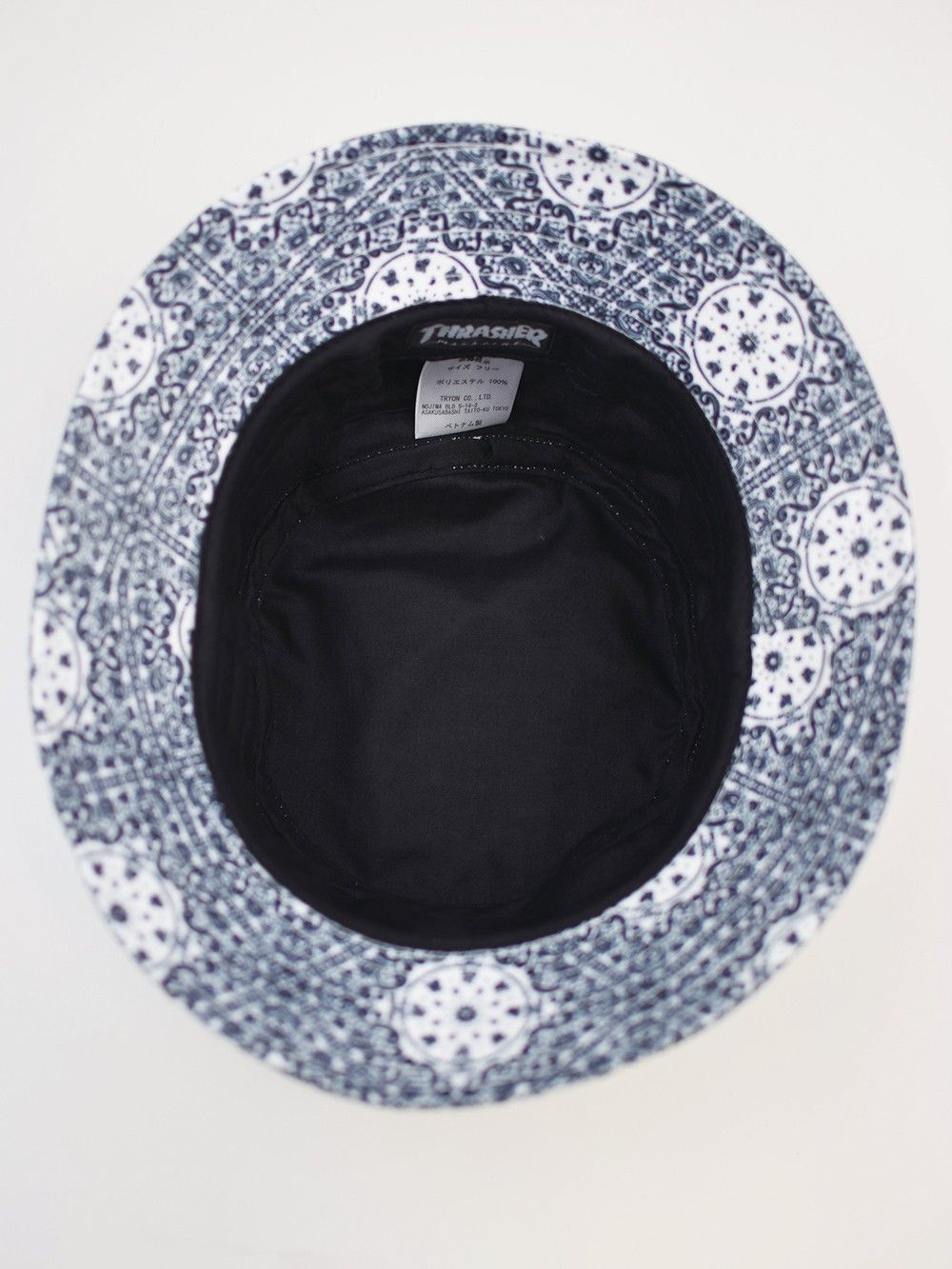 SK8&DESTROY BANDANA PATTERN BUCKET HAT