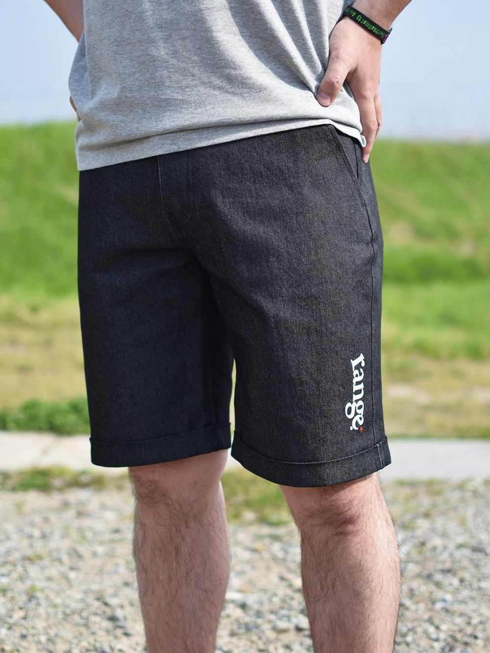 color stretch denim shorts