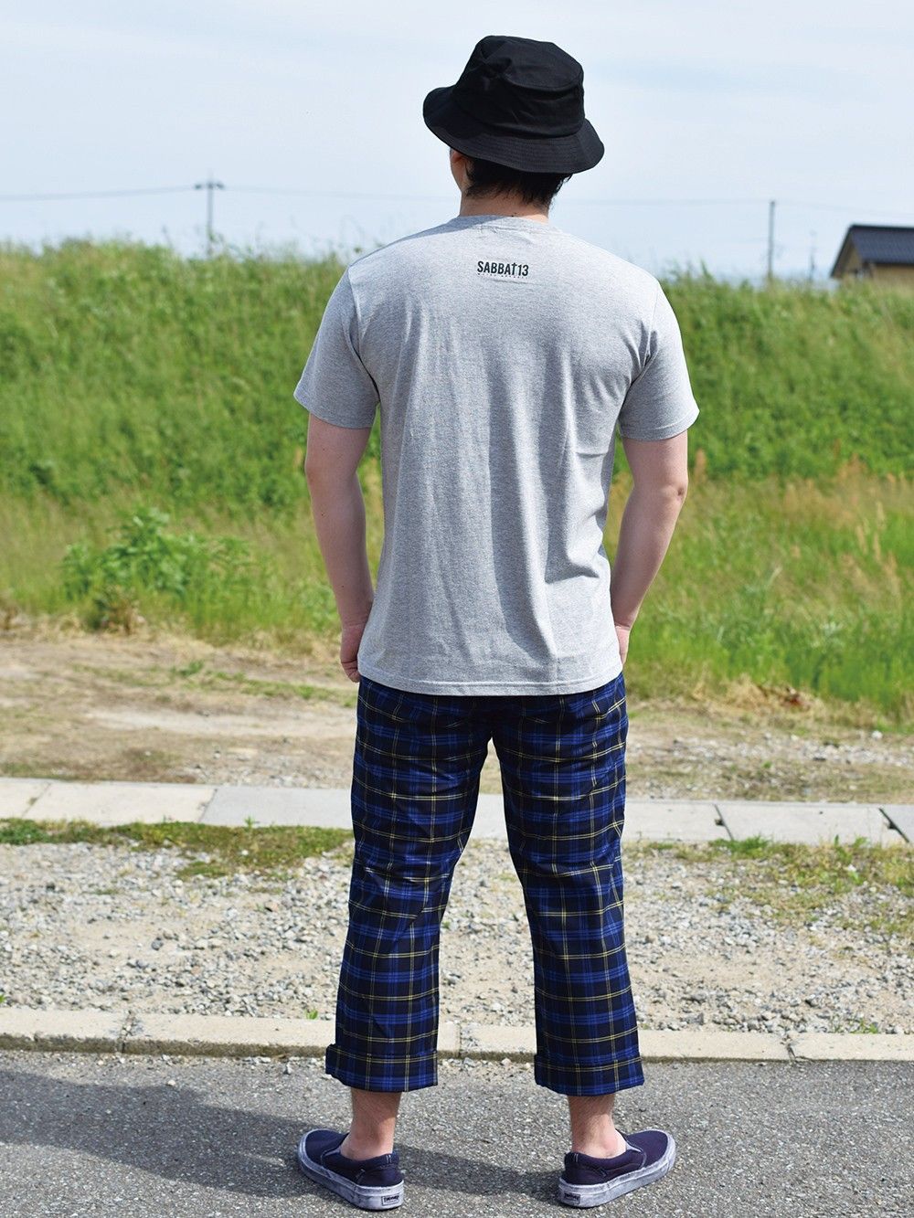WEIRD CAMO POCKET-T