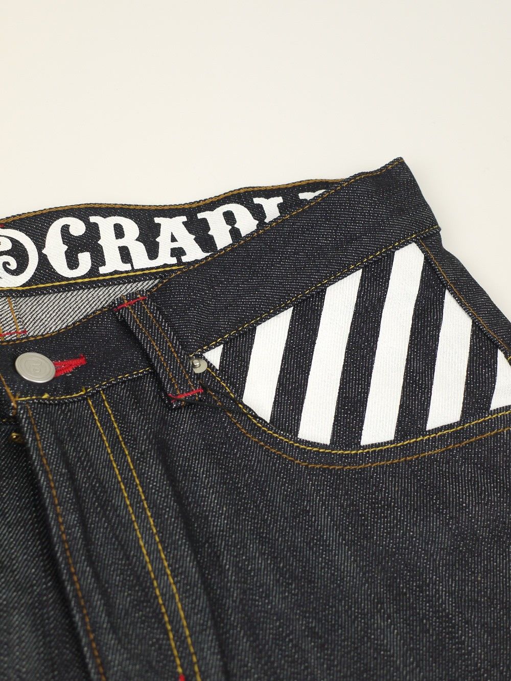 THUNDER GATE DENIM-SHORTS