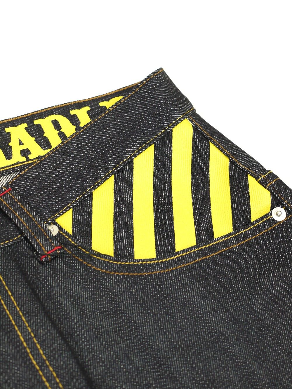 THUNDER GATE DENIM SHORTS