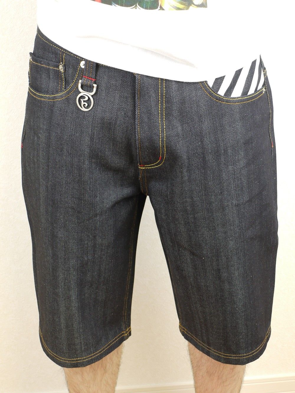 THUNDER GATE DENIM-SHORTS