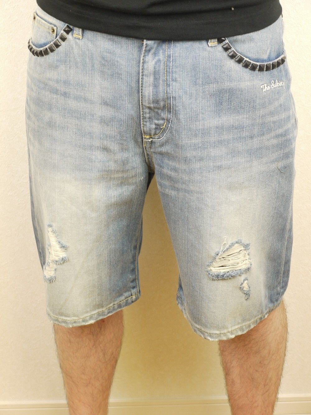 DENIM SHORTS -STUDS-