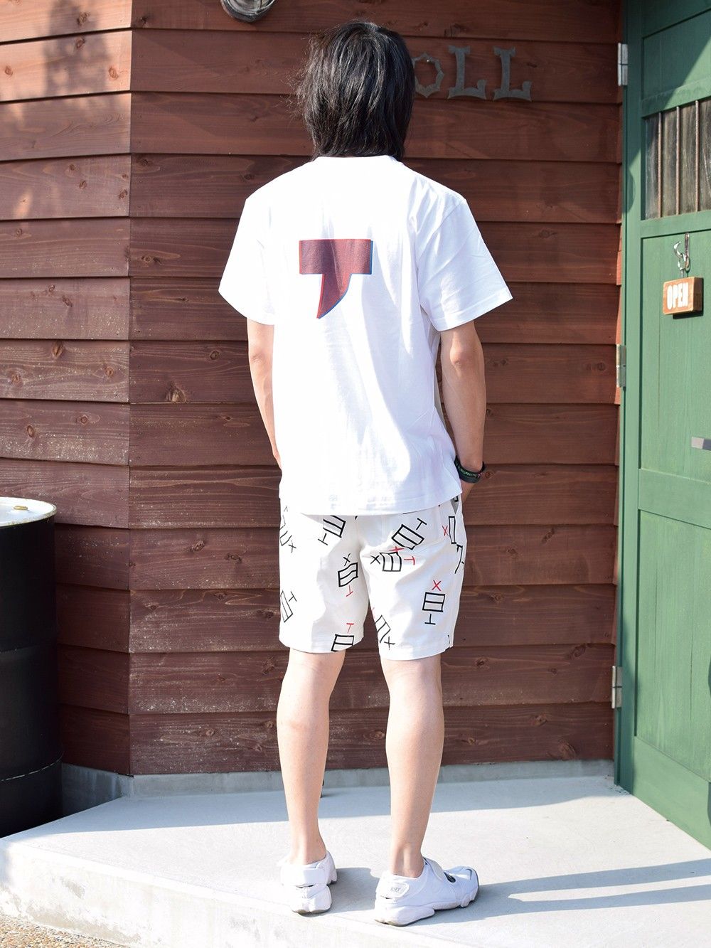 DOWN TOWN TEE