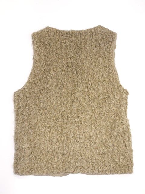 boa vest
