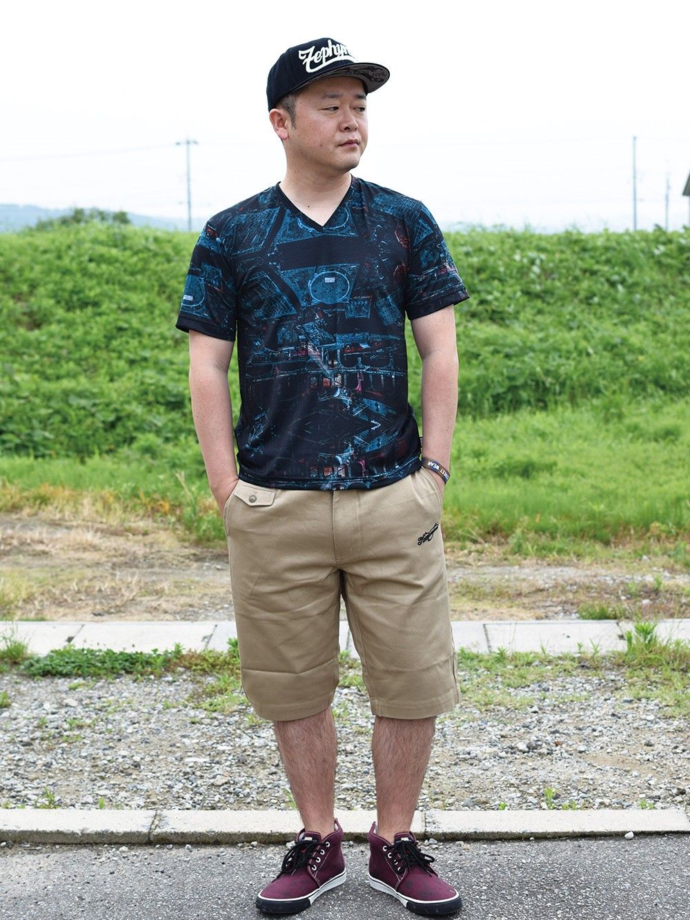 V NECK TEE -THE VOID-