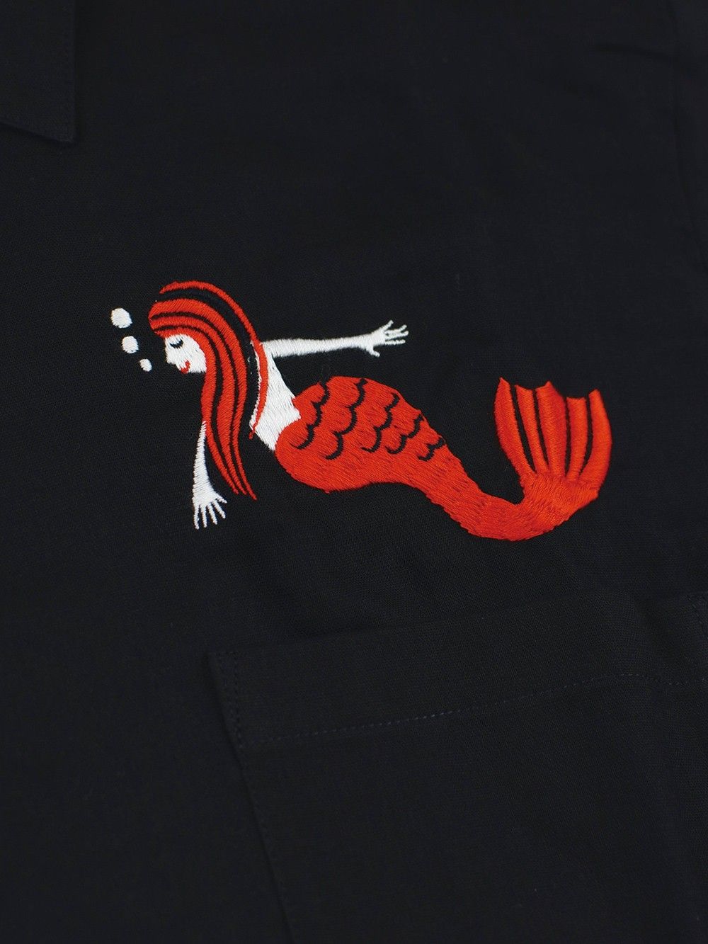 BLACK LAGOON SWIM SHIRT