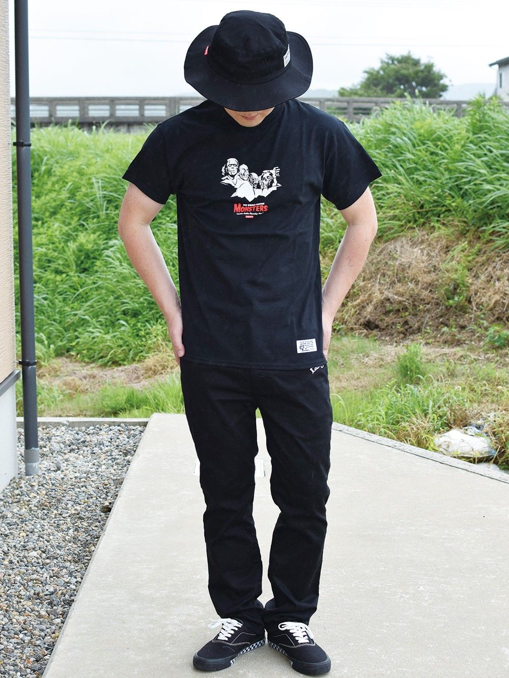 MONSTERS T-sh