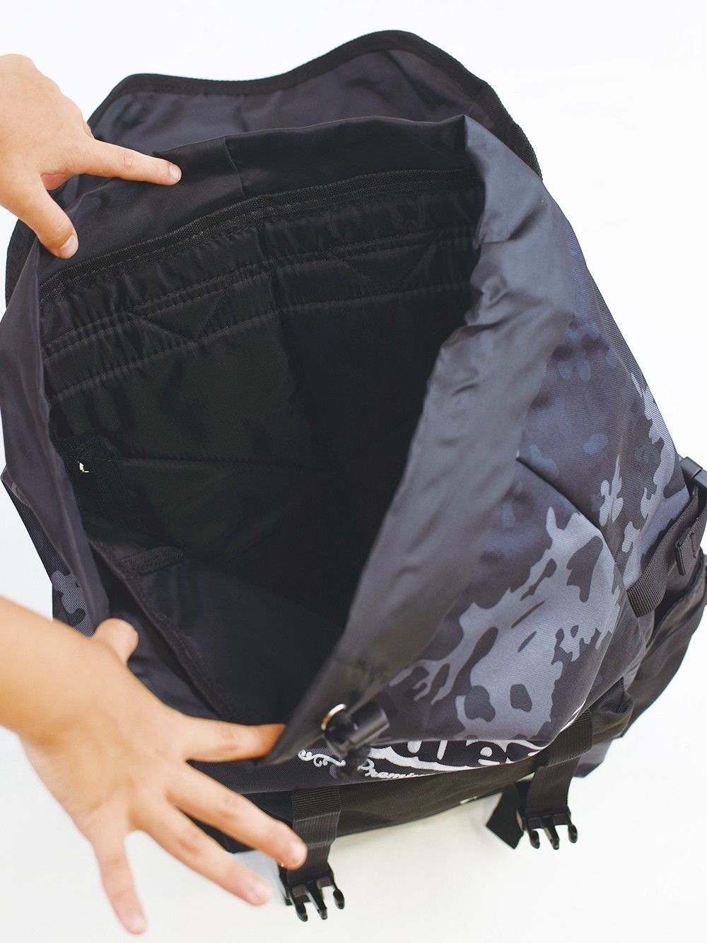 coverd back pack