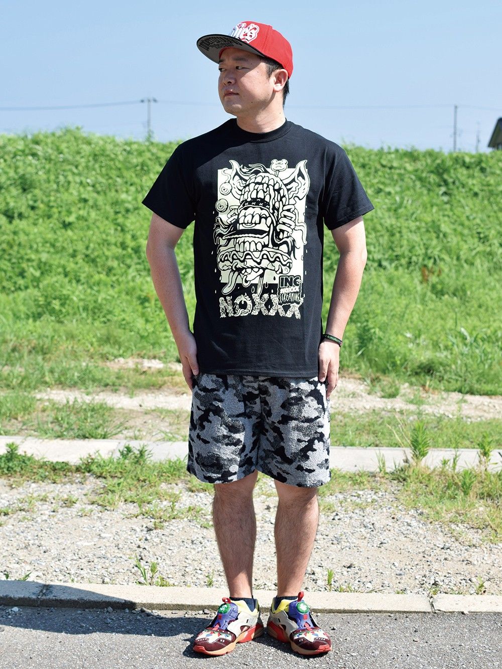 EATIN' T-shirt
