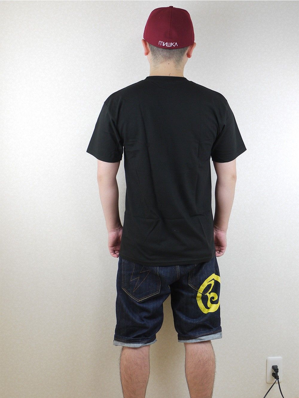 DISTRESSED HEATSEEKER T-SHIRT