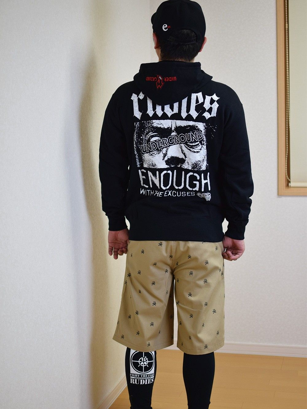 ENOUGH ZIPHOOD-SW