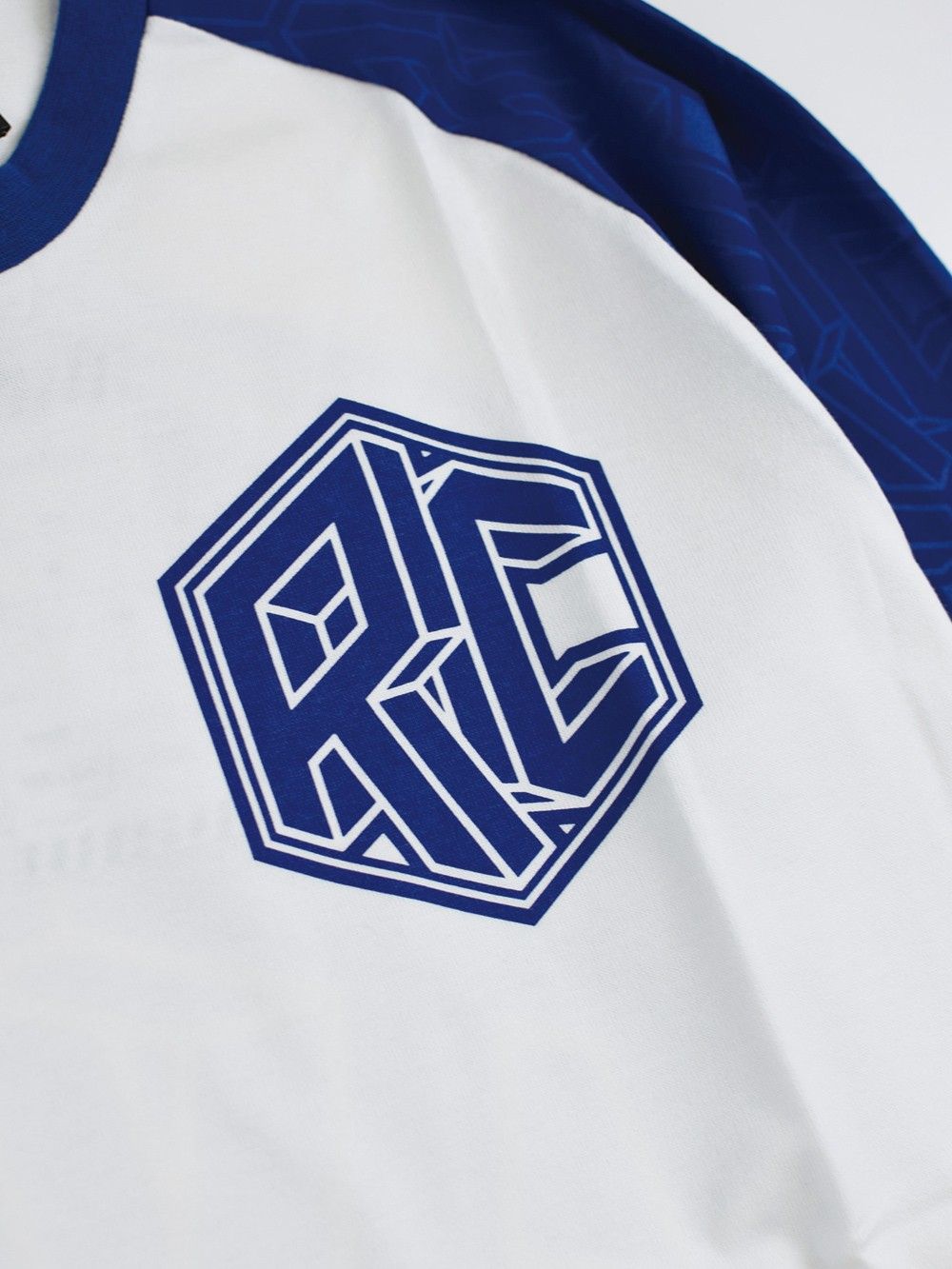 HEXAGON RAGLAN