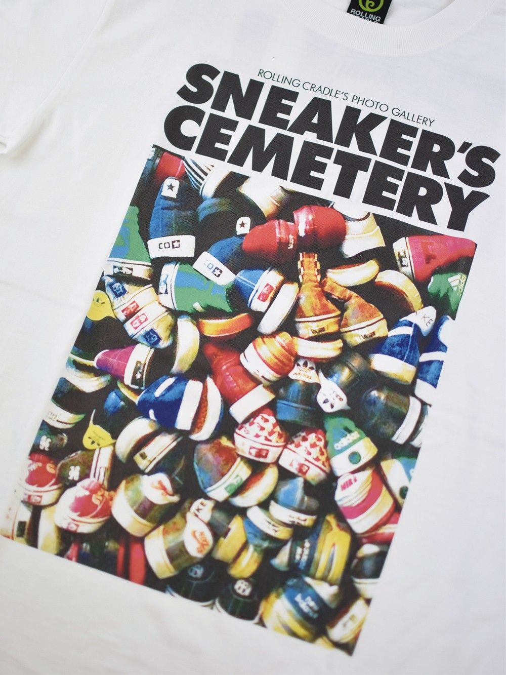 SNEAKER'S CEMETERY LONG T-SHIRT
