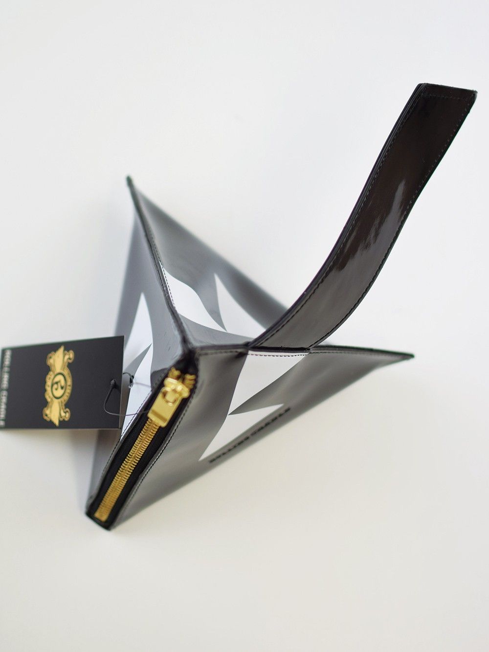 MU PYRAMID CLUTCH BAG