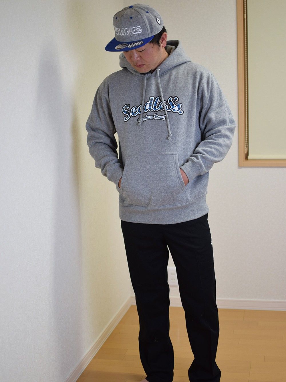 No.42 HOODY