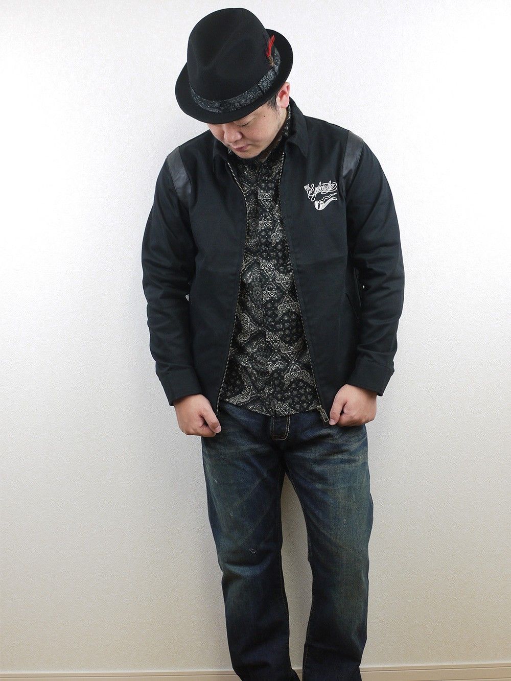 WORK JKT  -LEVANTA LOS MANOS-