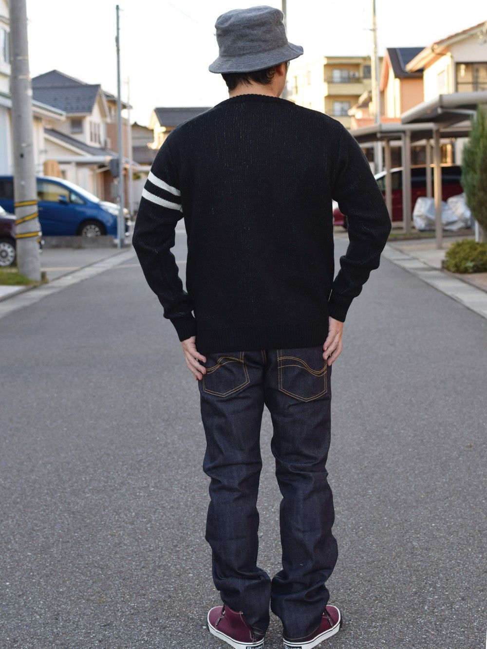 GLORIOUS KNIT
