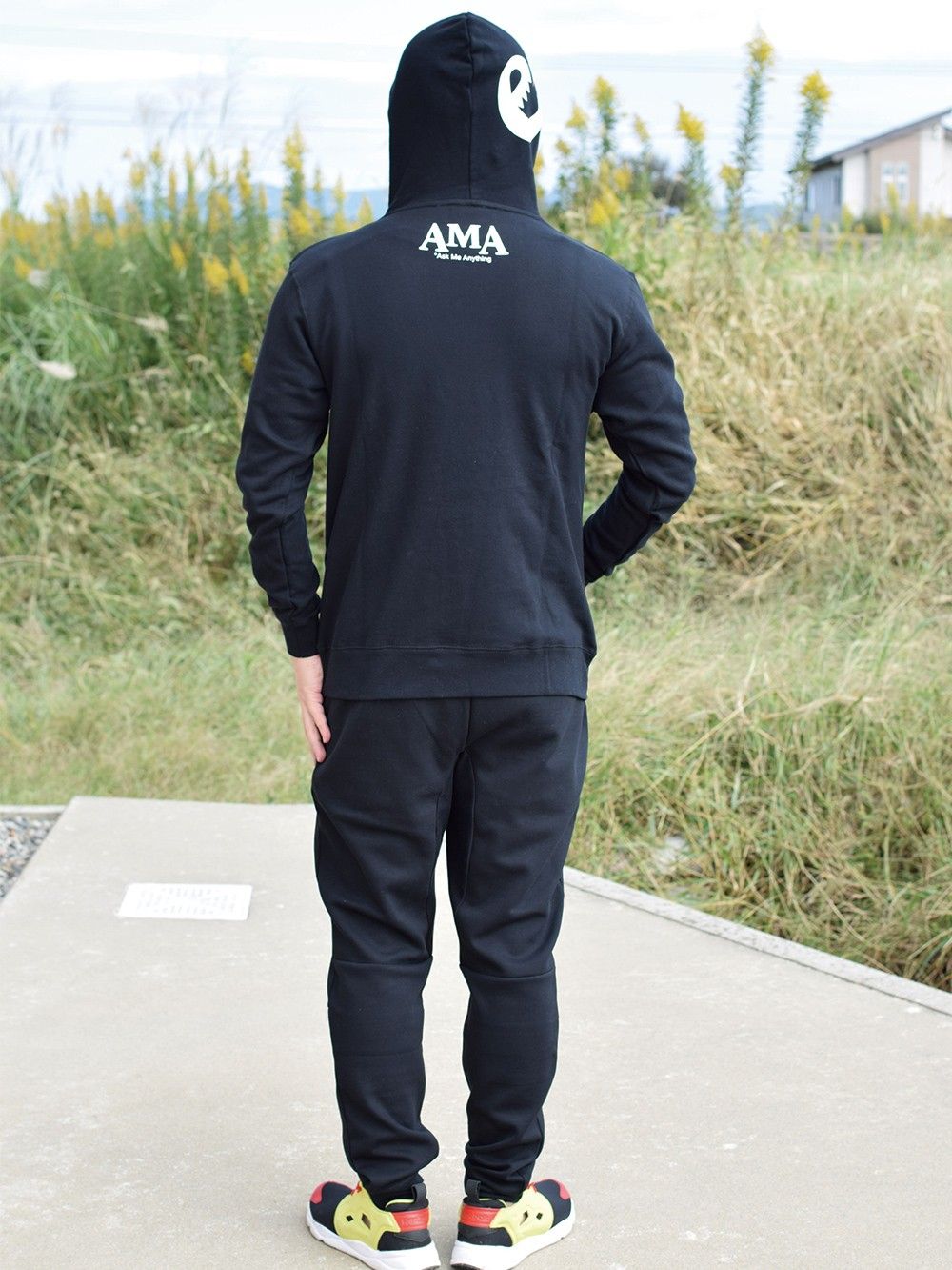 AMA pull over hoody
