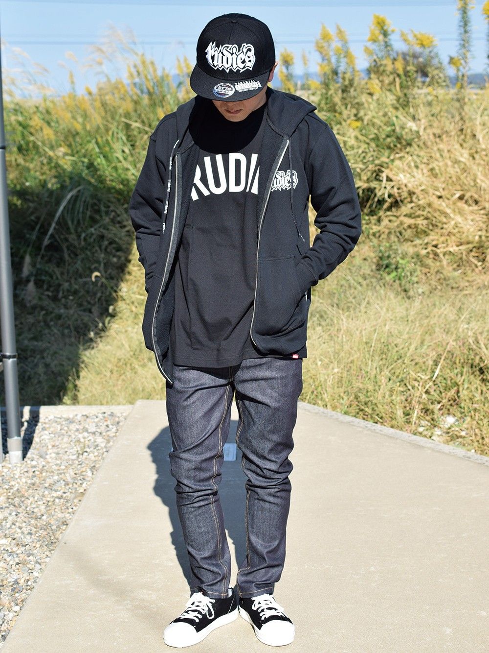 SPARK ZIPHOOD-SWEAT