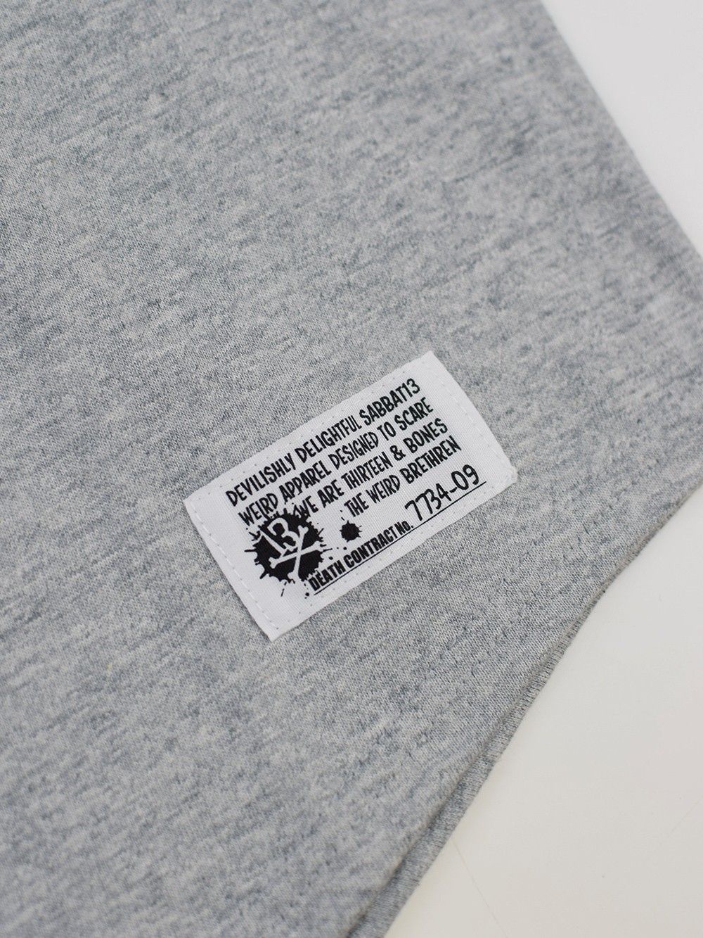 EERIE AD. 7/S RAGLAN T