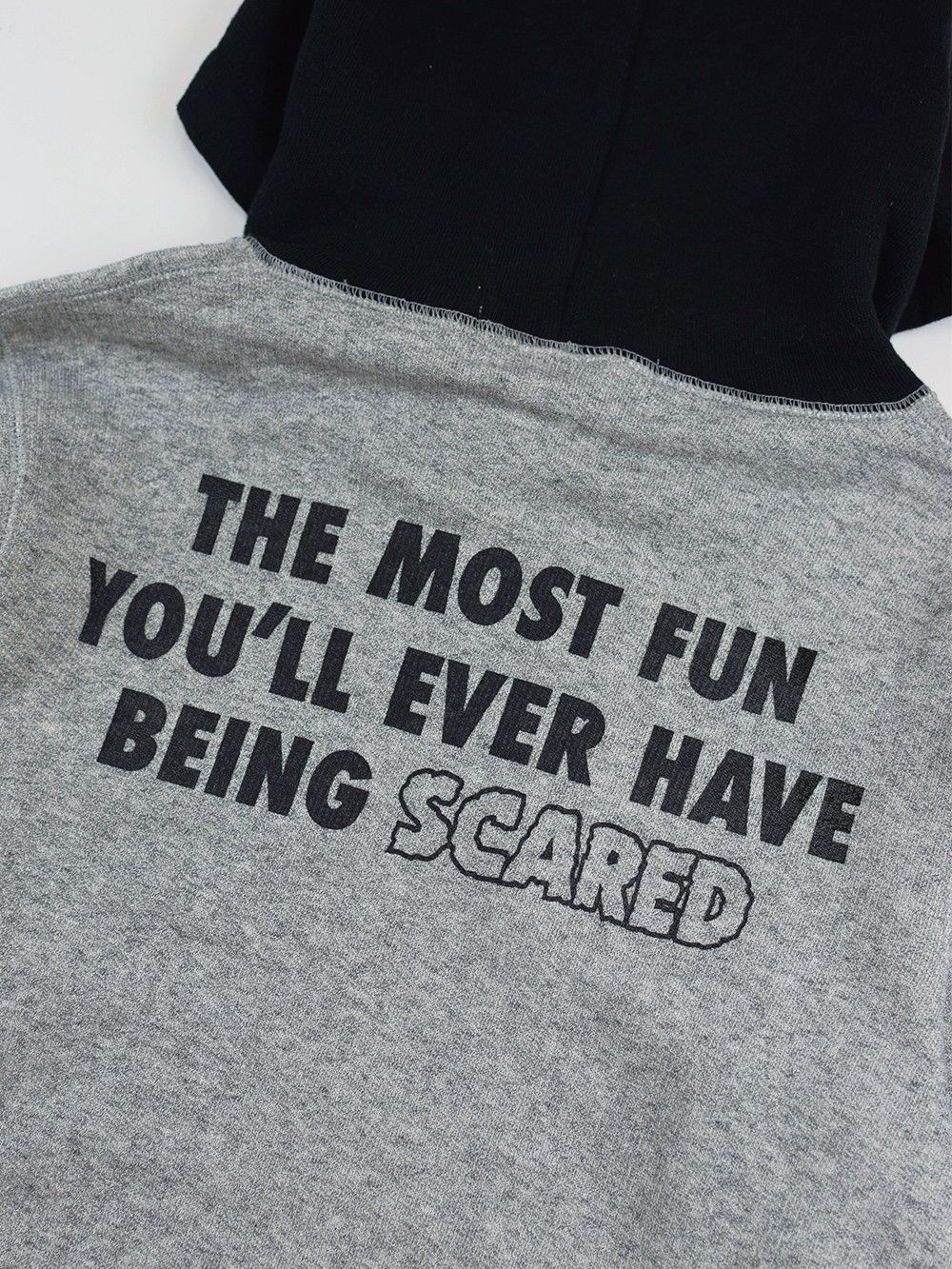 SCARE PULL-OVER PARKA